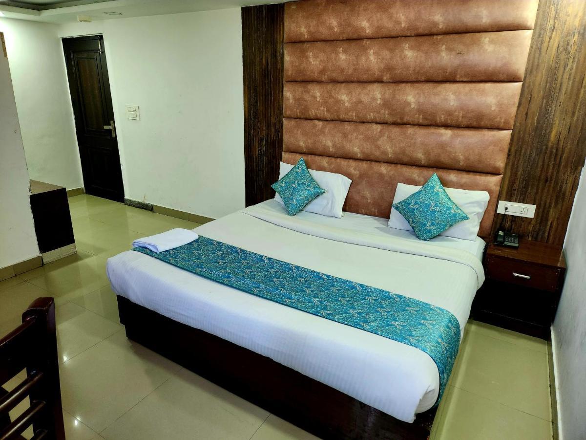 Hotel Krone Near Igi Airport Delhi New Delhi Eksteriør bilde